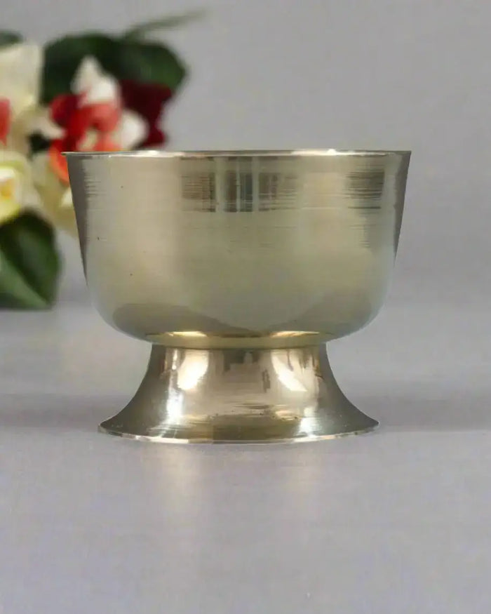 Antique-Style Bronze Cups Featuring a Durable Base   Brass Ware