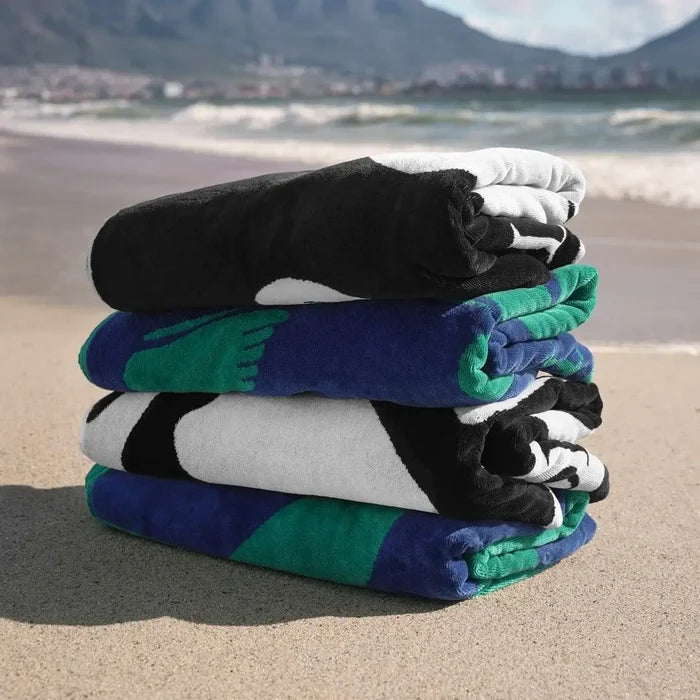 BEACH TOWEL - lacuna - black white