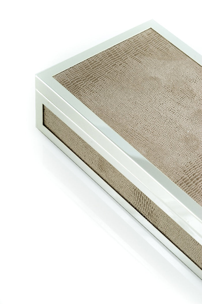 D525