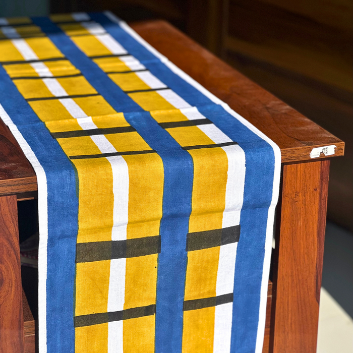 Kirei Table Runner | Hand Block Printed Linen (33x208 cm)