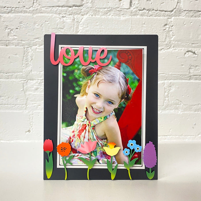 "Love" Magnet - Pink