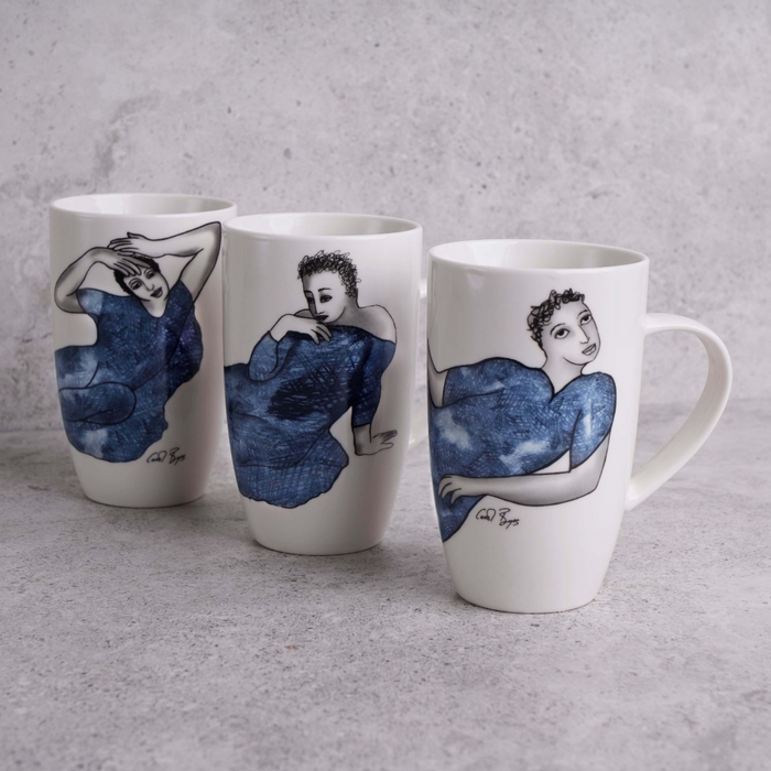 MUG - attentive