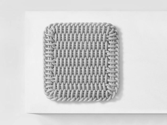 Small / Monochrome Smoke